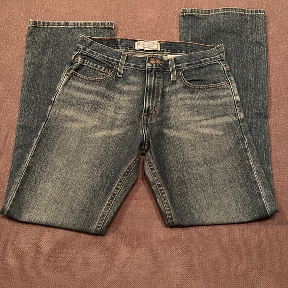 Levi Strauss Distressed Relaxed Fit Jeans - Picture 2 of 8